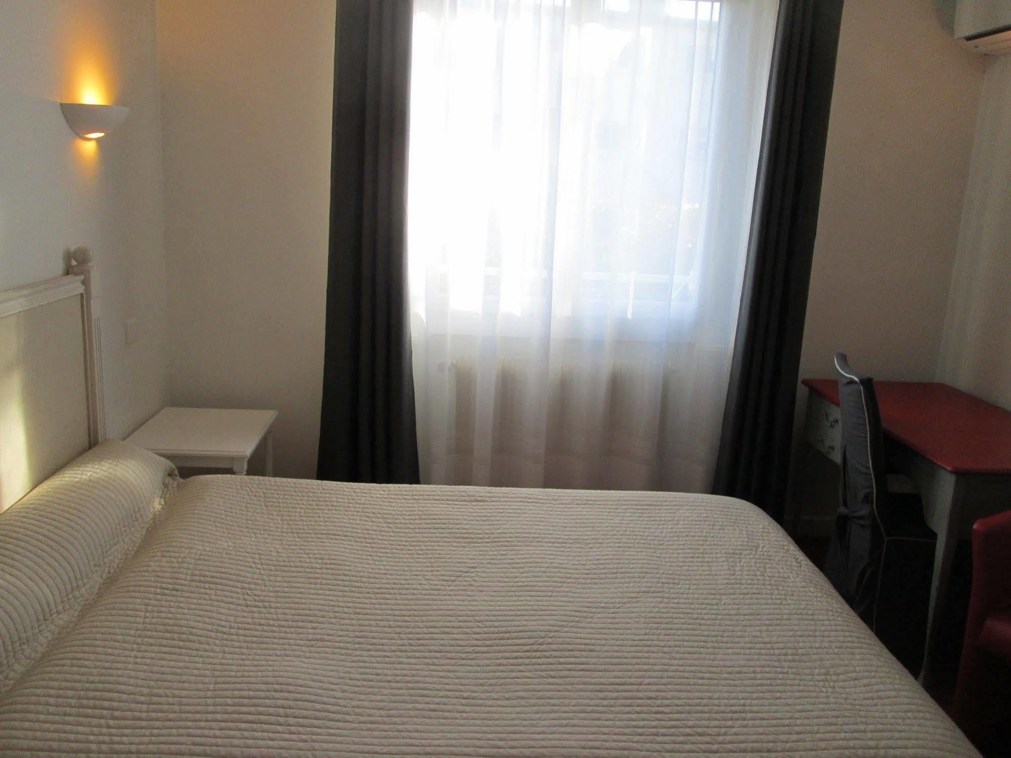 Hotel Victor Hugo Dijon Zewnętrze zdjęcie