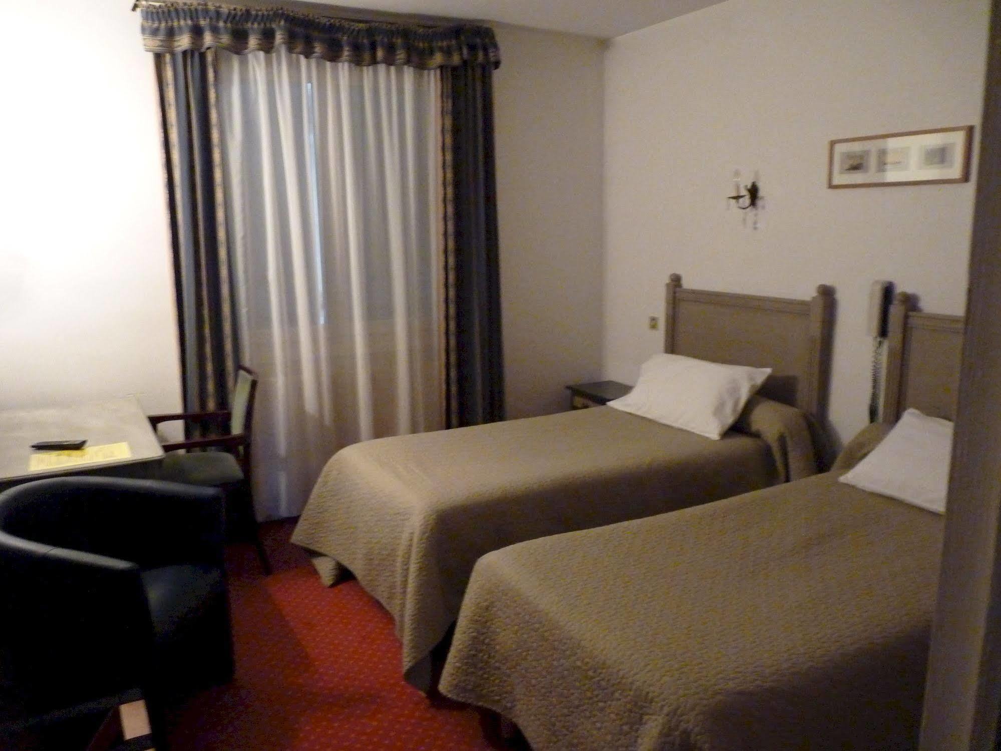 Hotel Victor Hugo Dijon Zewnętrze zdjęcie
